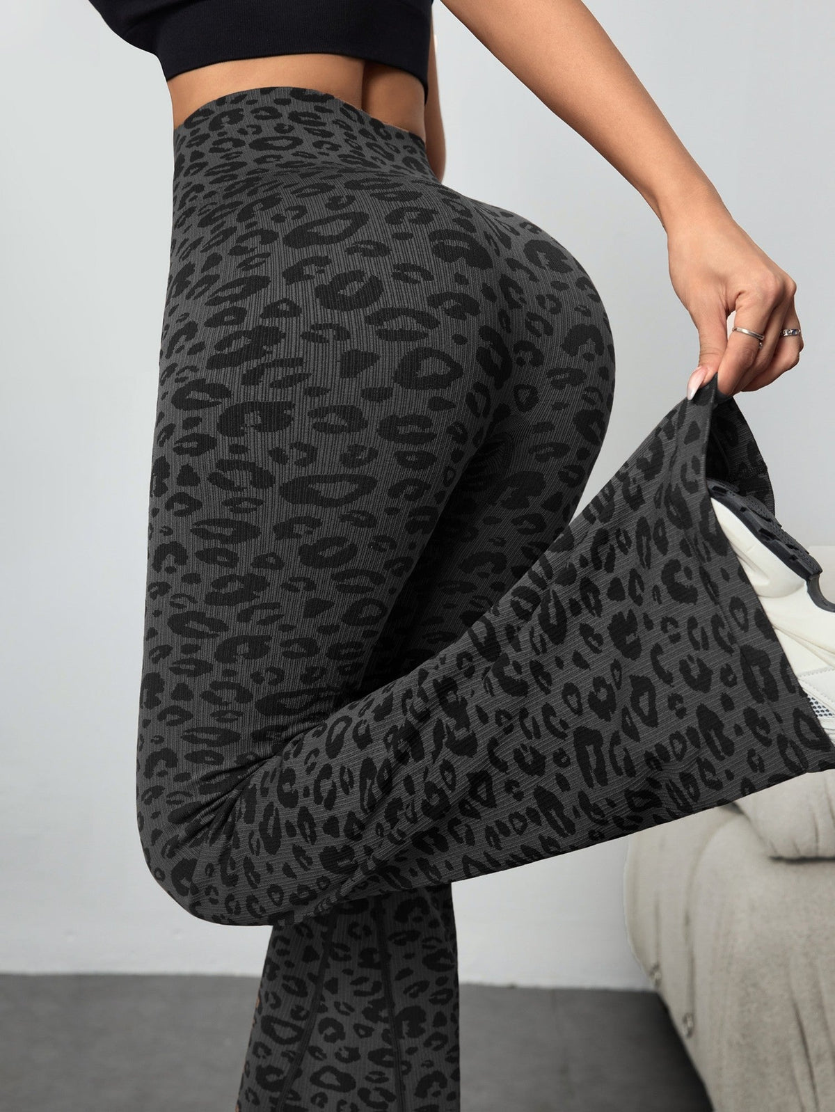 Nia Leopard Pant